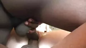 சிறிய ஆசிய வாய் கிரீம்
